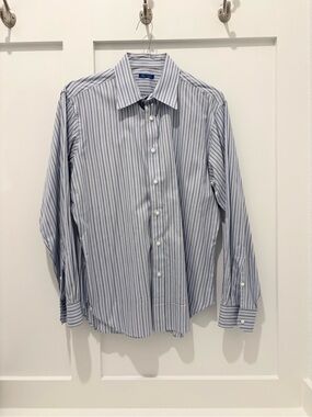 Classic Men’s Light Blue and White Striped Dress Shirt